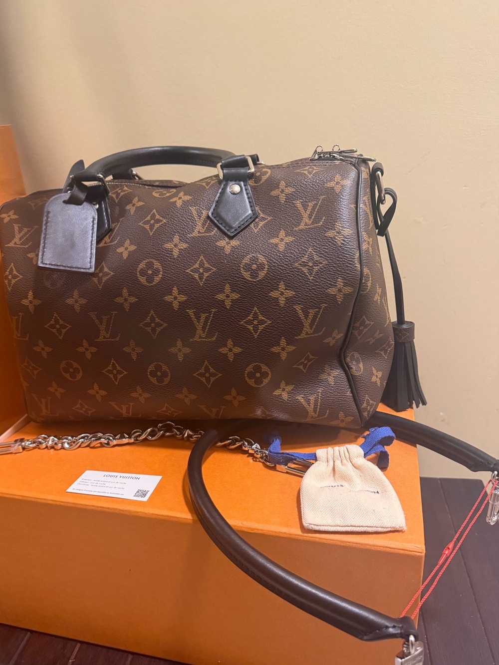 Louis Vuitton Speedy Soft 30 Dark – Monogram Black, style M12243 - Picture 5 of 15